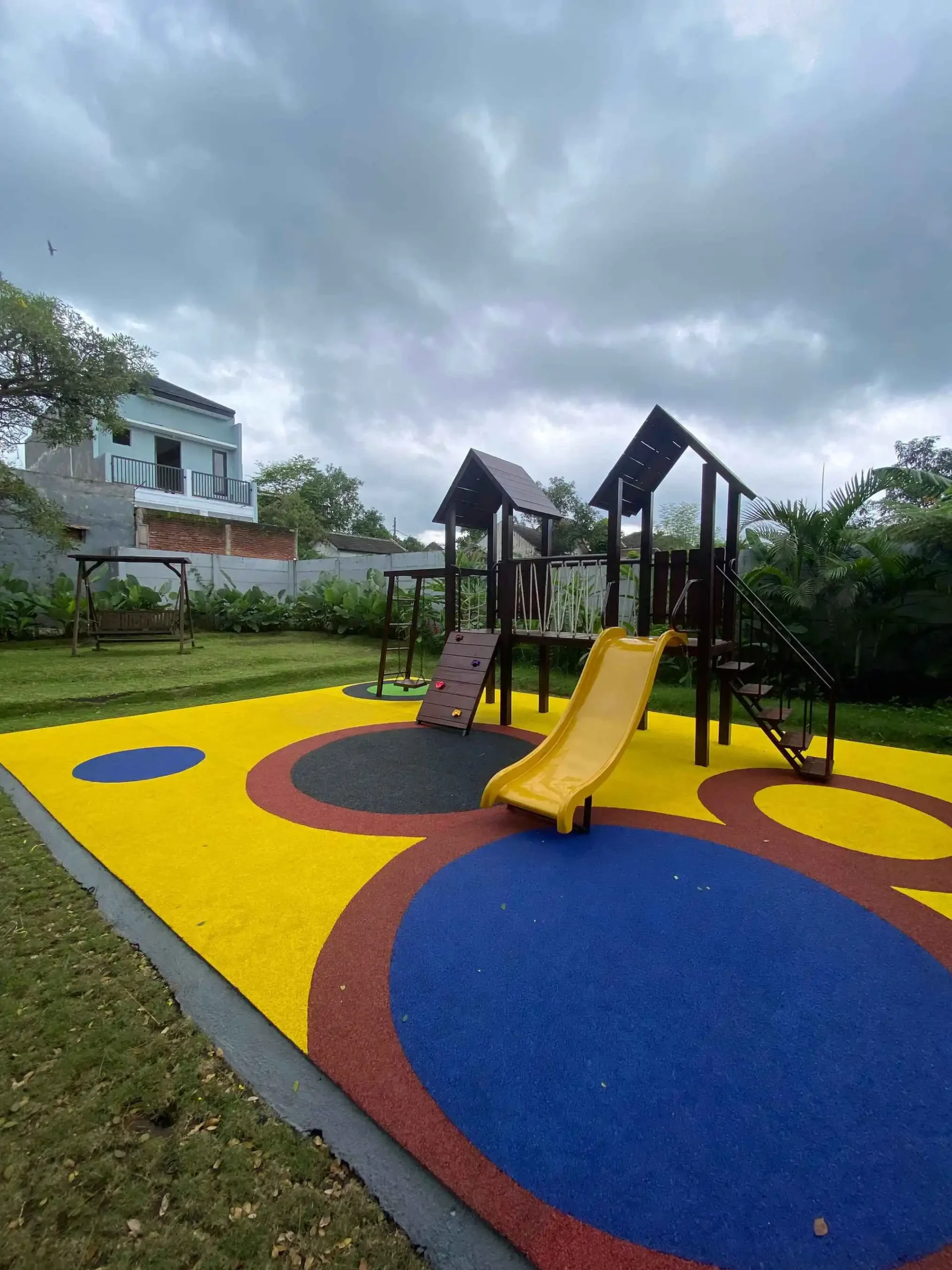 rubber-flooring-playground-perumahan-indah-permai-3